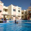 4ssss-apartments-pool-with-kids_mid